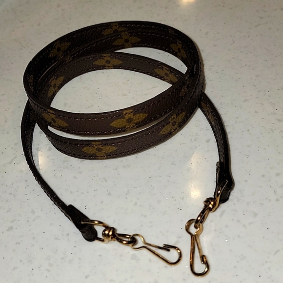 Authentic Louis Vuitton strap perfect for pouchette or small pouch - Picture 2 of 8